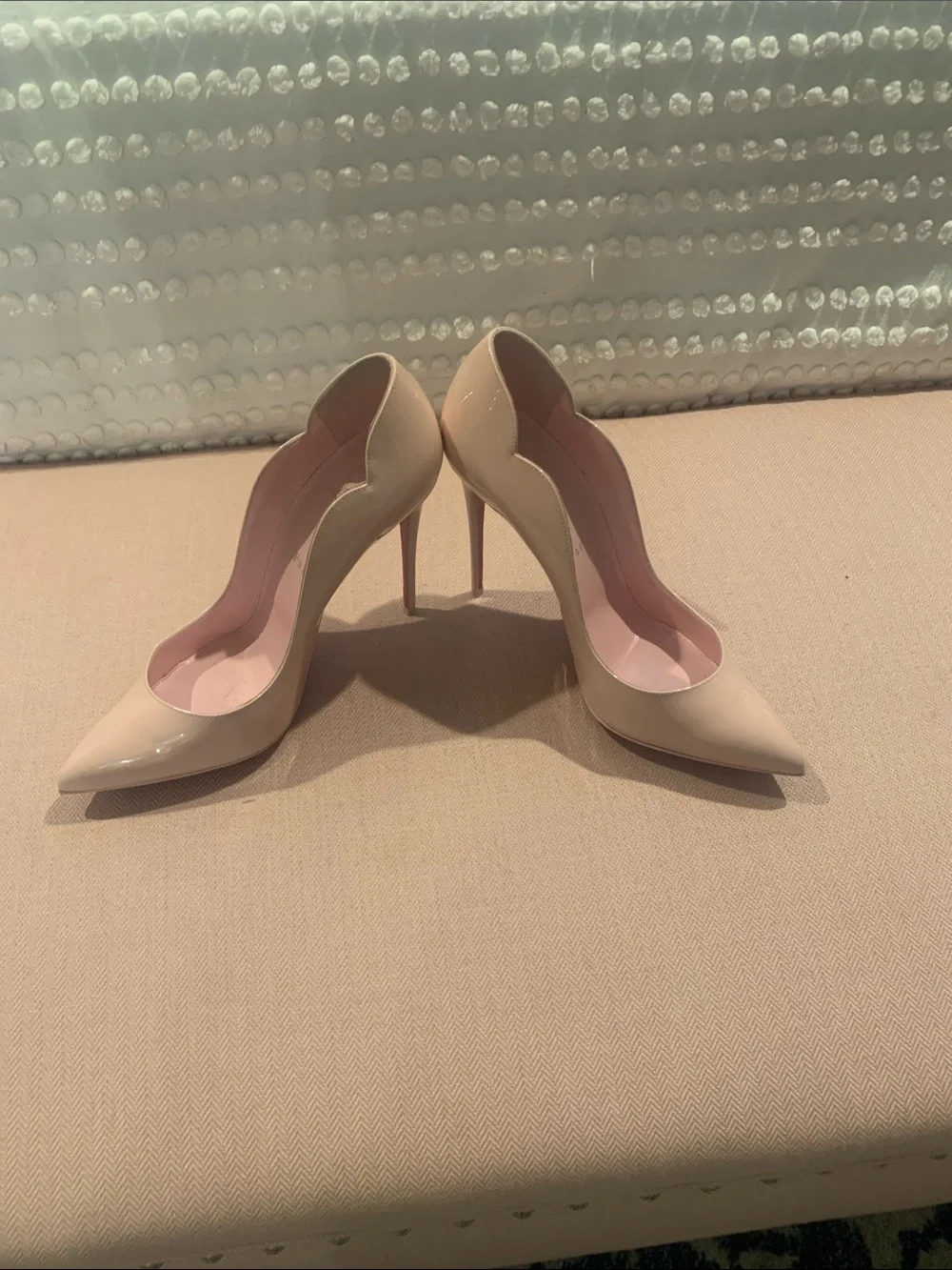Louboutin pink patent heels